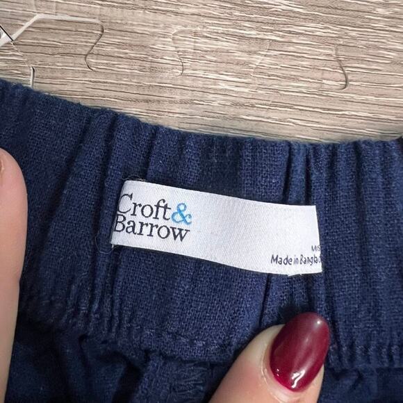 NWT Croft & Barrow Women's Medium Mid-Rise Bermuda Shorts Navy Blue Casual - Picture 2 of 5